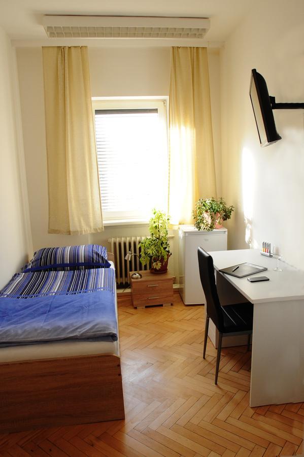 Montagehotel Bed & Steel Linz Eksteriør bilde