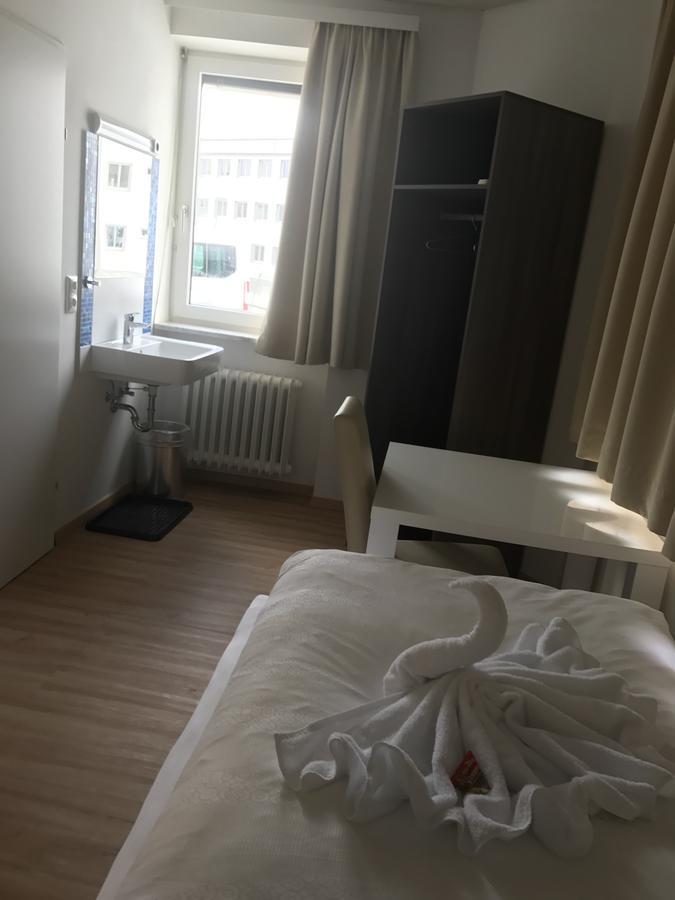 Montagehotel Bed & Steel Linz Eksteriør bilde