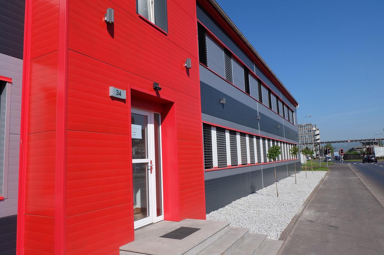 Montagehotel Bed & Steel Linz Eksteriør bilde